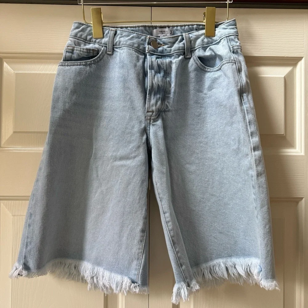 Forever 21 Long Denim Jean Shorts Jorts Women’s size 25